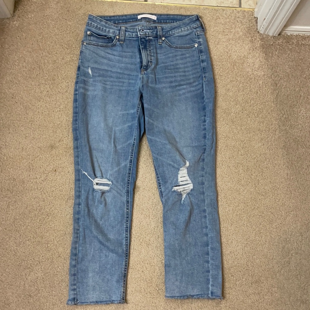Light Wash distressed jeans